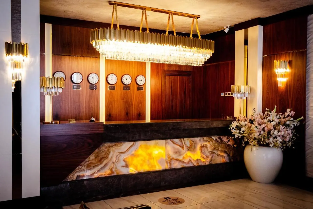 Madison Hotel Baku 4*,